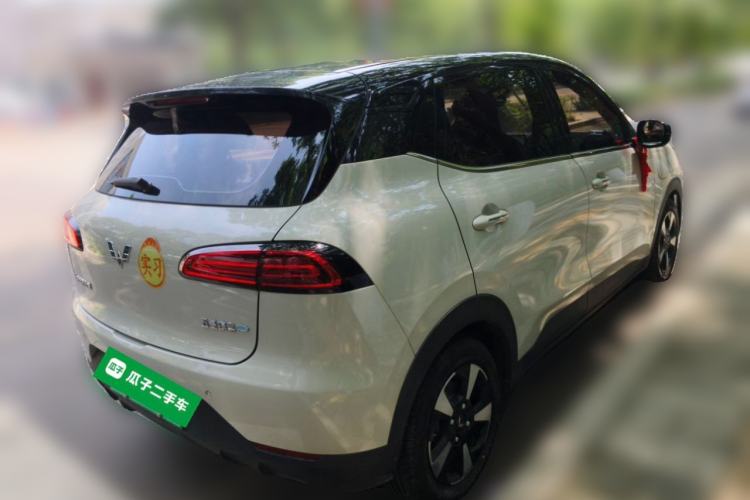 Used Wuling Bingo PLUS 2024 401 km Range 5-Seater Version Rear Right 45 Deg