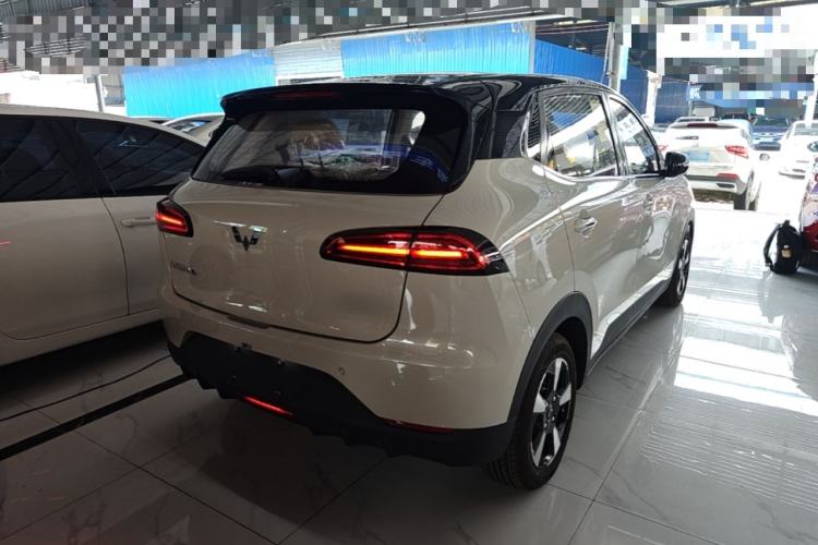 Used Wuling Bingo PLUS 2024 401 km Range 5-Seater Version Rear Right 45 Deg