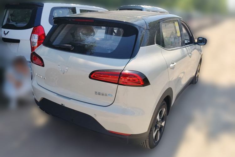 Used Wuling Bingo PLUS 2024 330 km Range Five-Seater Version Rear Right 45 Deg