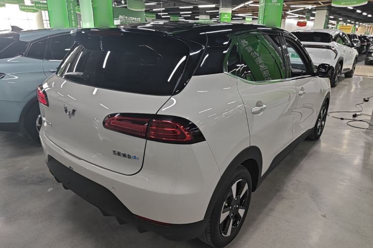 Used Wuling Bingo PLUS 2024 510 km Range 5-Seater Version Rear Right 45 Deg
