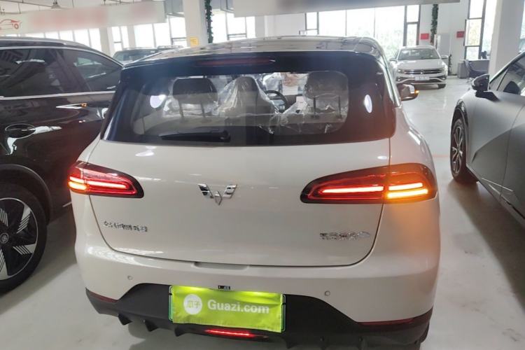 Used Wuling Bingo PLUS 2024 330 km Range Five-Seater Version Rear