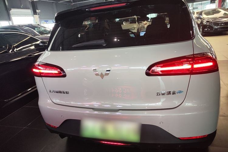 Used Wuling Bingo PLUS 2024 401 km Range 5-Seater Version Rear