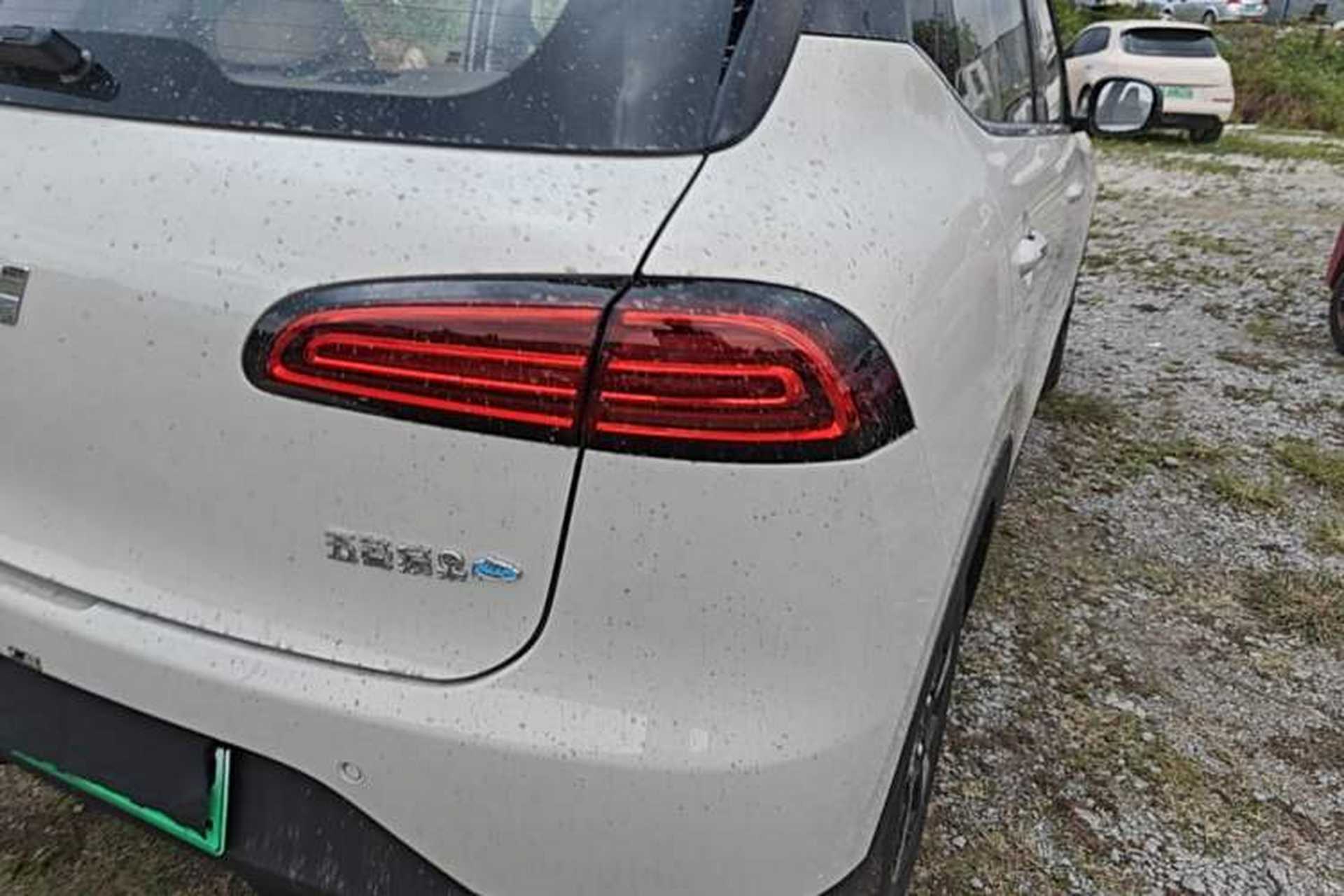 Used Wuling Bingo PLUS 2024 510 km Range 5-Seater Version Right Rear Taillight