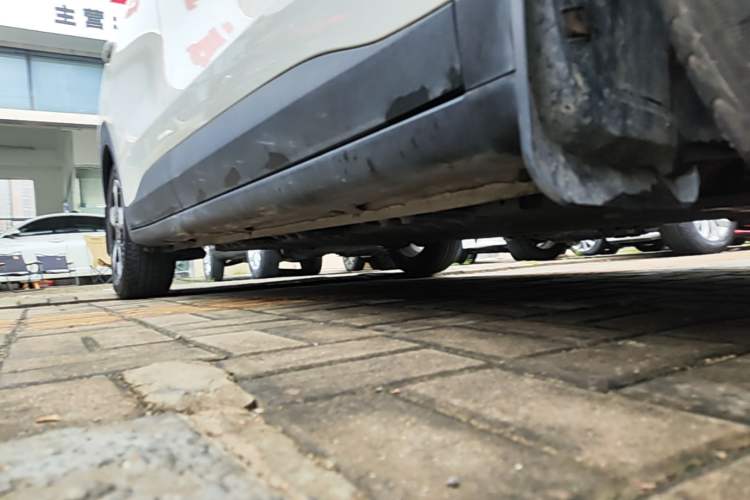Used Wuling Bingo PLUS 2024 510 km Range 5-Seater Version Right Side Sill