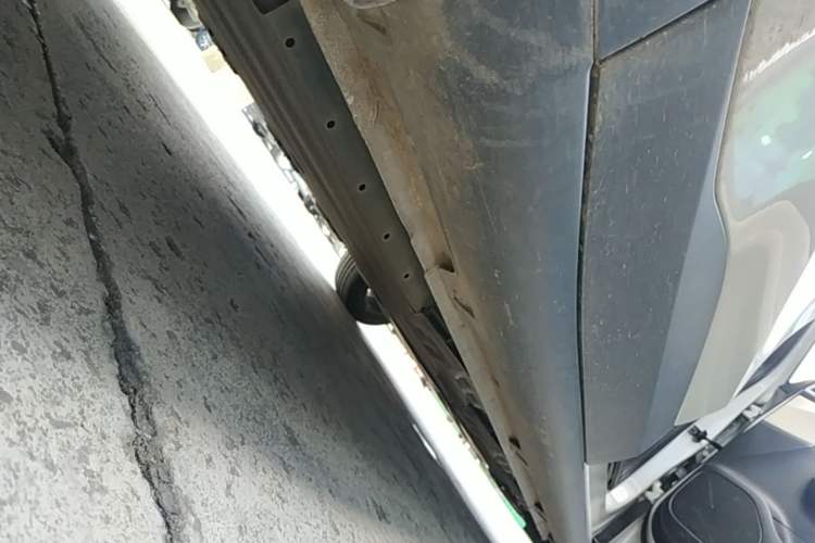 Used Wuling Bingo PLUS 2024 510 km Range 5-Seater Version Right Side Sill