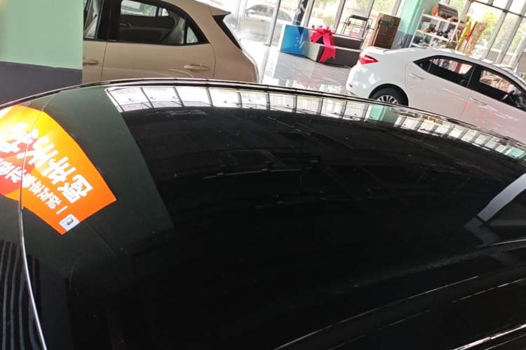 Used Wuling Bingo PLUS 2024 330 km Range Five-Seater Version Roof