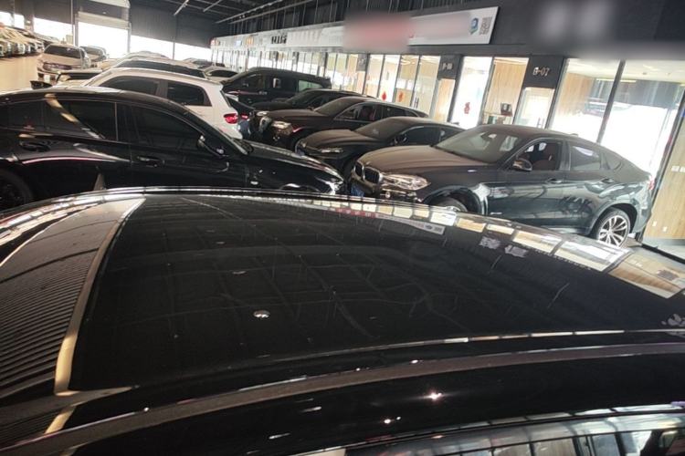 Used Wuling Bingo PLUS 2024 401 km Range 5-Seater Version Roof