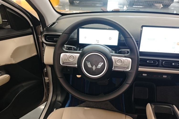 Used Wuling Bingo PLUS 2024 401 km Range 5-Seater Version Steering Wheel