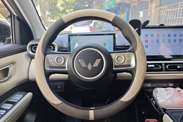 Used Wuling Bingo PLUS 2024 401 km Range 5-Seater Version Steering Wheel