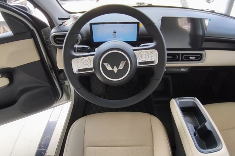 Used Wuling Bingo PLUS 2024 401 km Range 5-Seater Version Steering Wheel