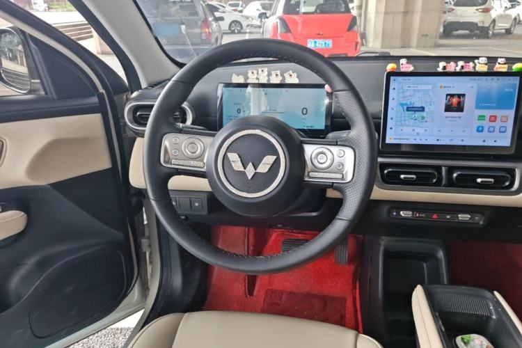 Used Wuling Bingo PLUS 2024 330 km Range Five-Seater Version Steering Wheel
