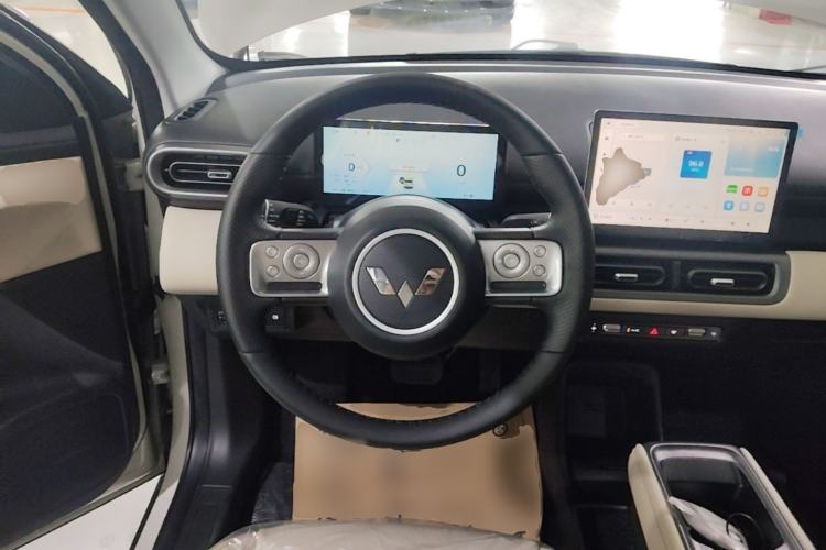 Used Wuling Bingo PLUS 2024 330 km Range Five-Seater Version Steering Wheel