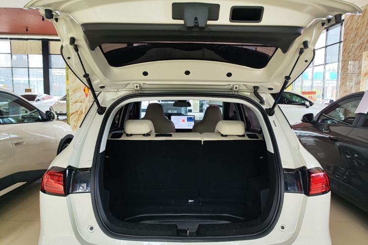 Used Wuling Bingo PLUS 2024 510 km Range 5-Seater Version Trunk