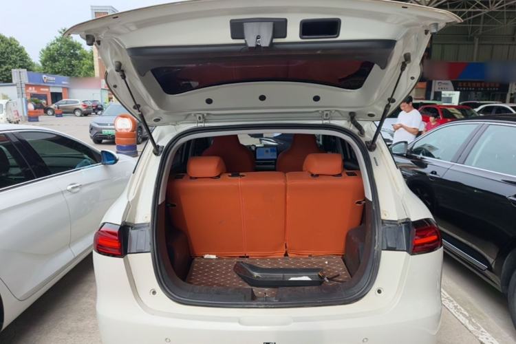 Used Wuling Bingo PLUS 2024 510 km Range 5-Seater Version Trunk