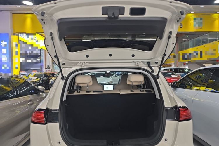 Used Wuling Bingo PLUS 2024 330 km Range Five-Seater Version Trunk