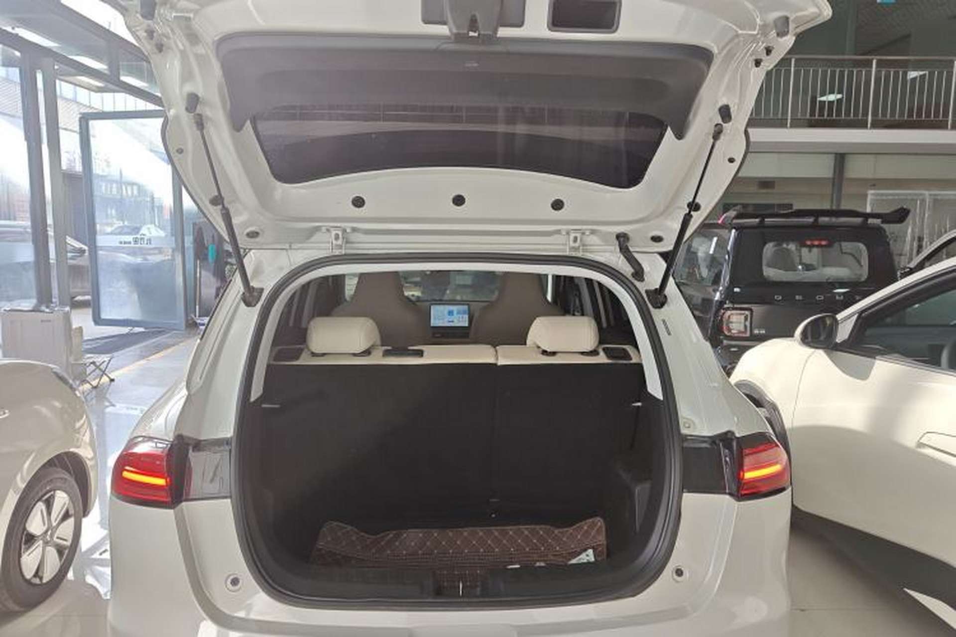 Used Wuling Bingo PLUS 2024 510 km Flagship Edition Four-Seater Version Trunk