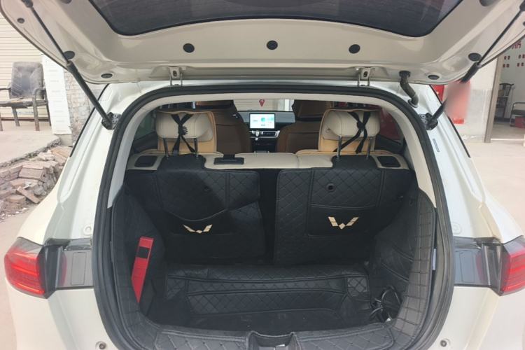 Used Wuling Bingo PLUS 2024 330 km Range Five-Seater Version Trunk