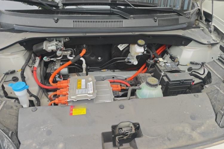 Used Wuling Bingo PLUS 2024 401 km Range 5-Seater Version Engine Bay