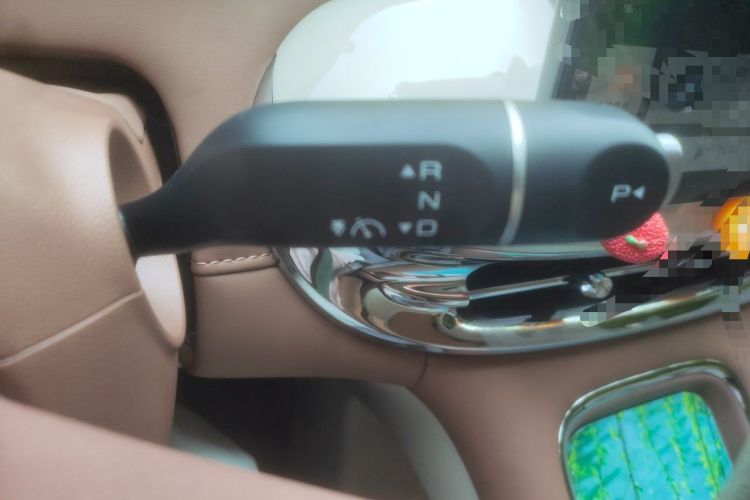 Used Wuling Bingo Pro 2026 Model 403km Deluxe Edition Gear Lever