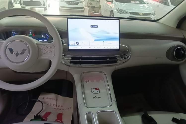 Used Wuling Bingo Pro 2026 Model 330km Deluxe Edition Audio And AC Panel