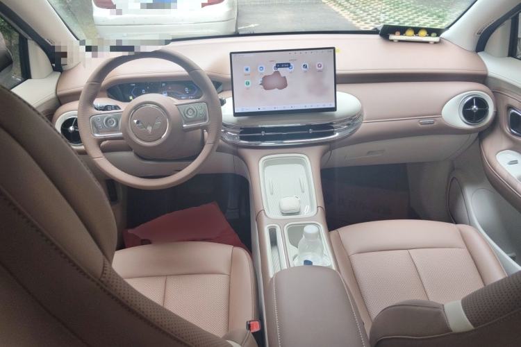 Used Wuling Bingo Pro 2026 Model 330km Flagship Edition Center Console