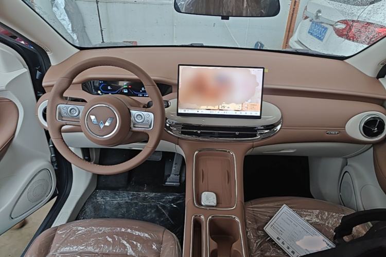 Used Wuling Bingo Pro 2026 Model 330km Flagship Edition Center Console