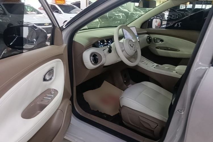 Used Wuling Bingo Pro 2026 Model 330km Deluxe Edition Driver Seat