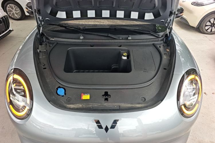 Used Wuling Bingo Pro 2026 Model 330km Deluxe Edition Engine Bay