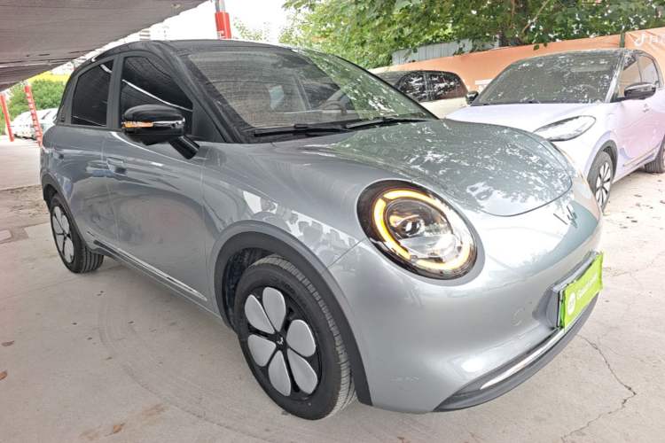 Used Wuling Bingo Pro 2026 Model 330km Deluxe Edition Front Right 45 Deg
