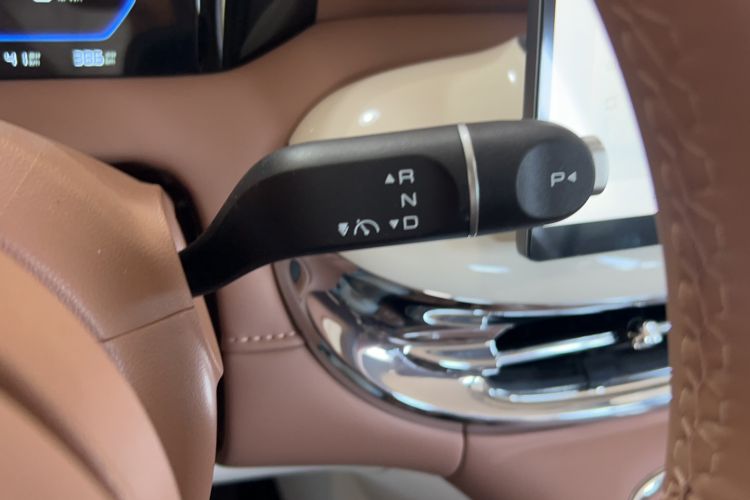 Used Wuling Bingo Pro 2026 Model 403km Flagship Edition Gear Lever
