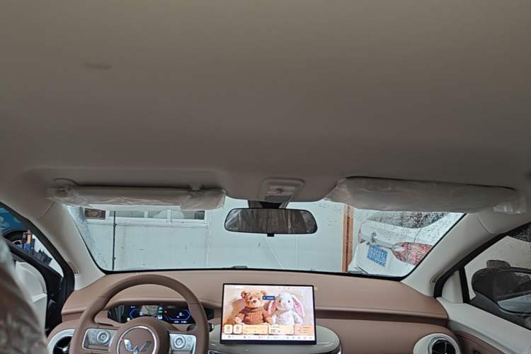 Used Wuling Bingo Pro 2026 Model 330km Flagship Edition Headliner