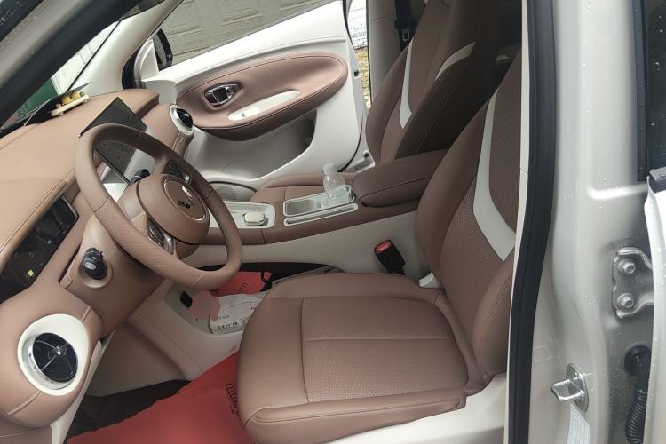 Used Wuling Bingo Pro 2026 Model 330km Flagship Edition Left Front Seat