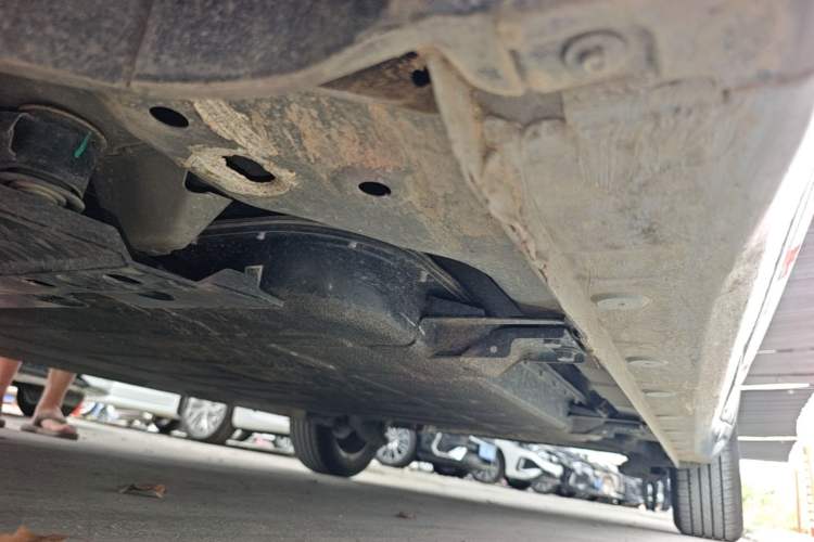 Used Wuling Bingo Pro 2026 Model 330km Deluxe Edition Left Side Sill