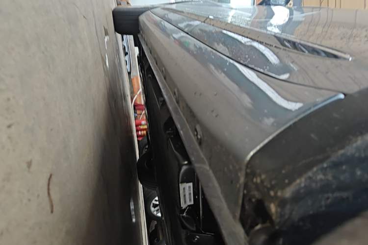 Used Wuling Bingo Pro 2026 Model 330km Flagship Edition Left Side Sill