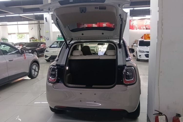 Used Wuling Bingo Pro 2026 Model 330km Deluxe Edition Trunk