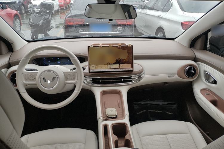 Used Wuling Bingo Pro 2026 Model 403km Flagship Edition Center Console
