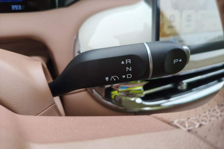 Used Wuling Bingo Pro 2026 Model 330km Flagship Edition Gear Lever