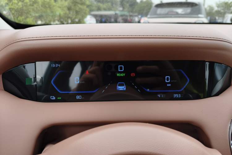 Used Wuling Bingo Pro 2026 Model 330km Flagship Edition Instrument Cluster