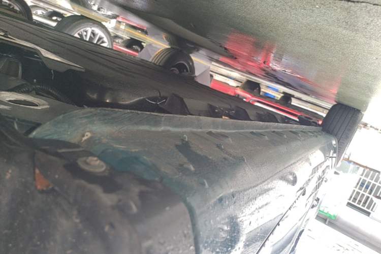 Used Wuling Bingo Pro 2026 Model 403km Flagship Edition Right Side Sill