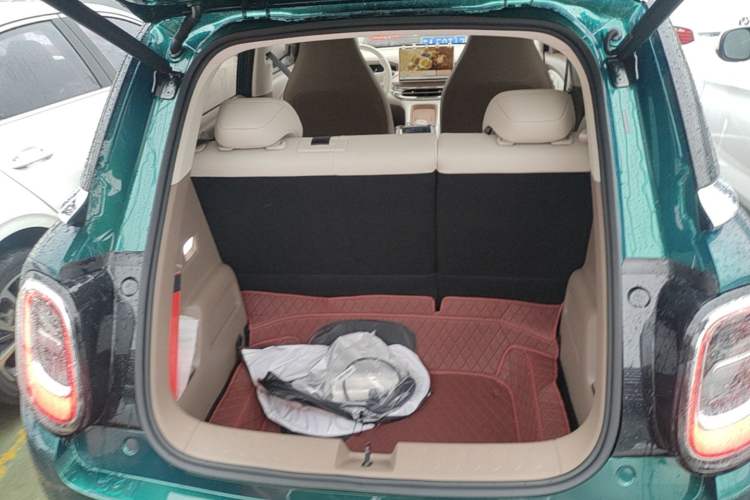 Used Wuling Bingo Pro 2026 Model 403km Flagship Edition Trunk