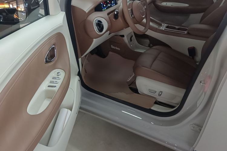 Used Wuling Bingo Pro 2026 Model 330km Flagship Edition Driver Seat