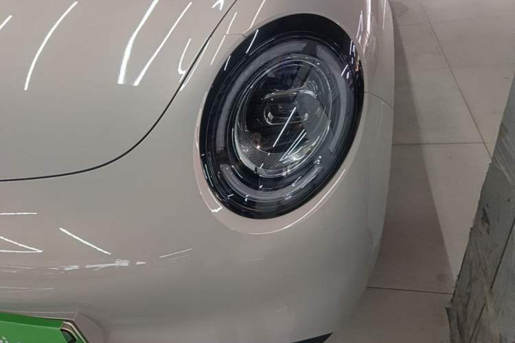 Used Wuling Bingo Pro 2026 Model 330km Flagship Edition Left Front Headlight