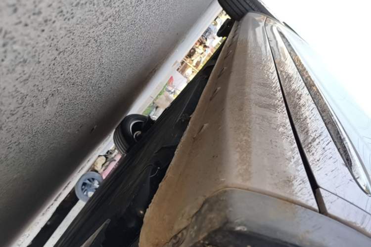 Used Wuling Bingo Pro 2026 Model 330km Deluxe Edition Right Side Sill