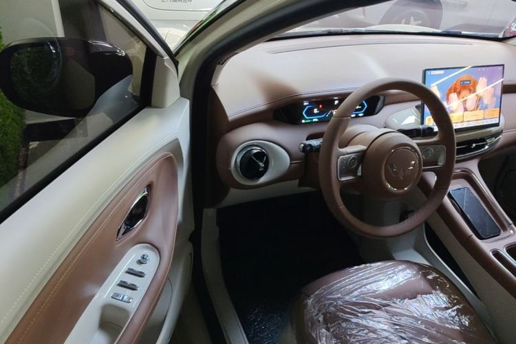 Used Wuling Bingo Pro 2026 Model 403km Flagship Edition Driver Seat