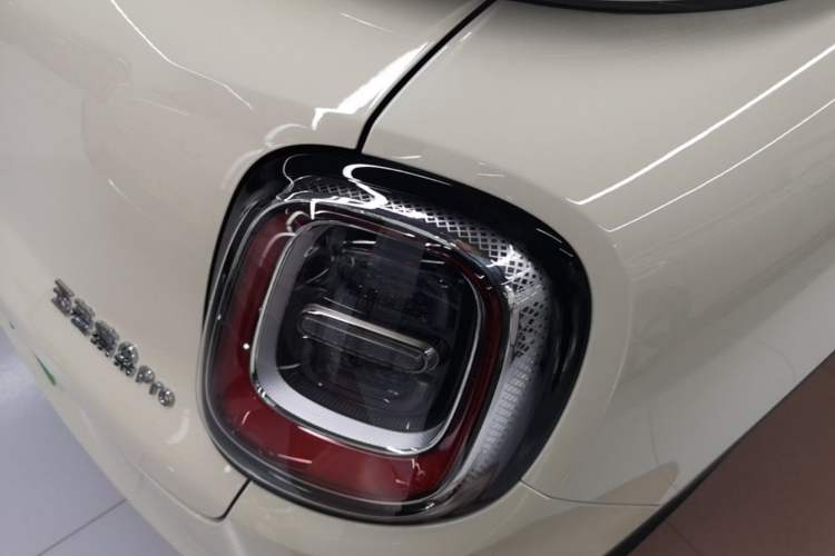 Used Wuling Bingo Pro 2026 Model 403km Flagship Edition Exterior 3