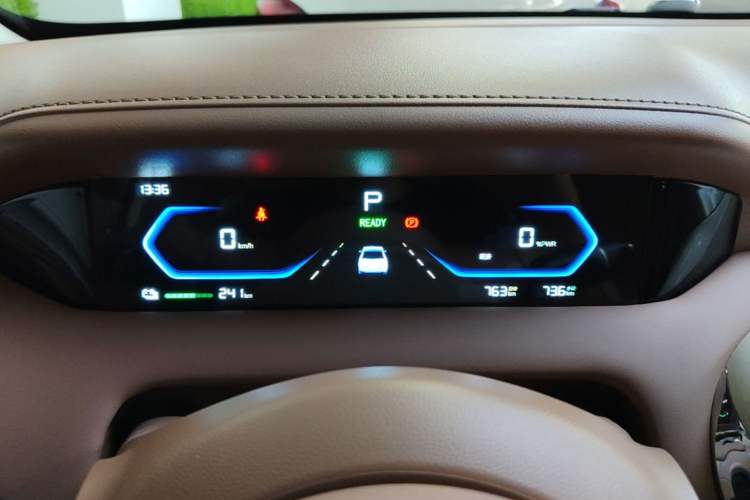Used Wuling Bingo Pro 2026 Model 403km Flagship Edition Instrument Cluster