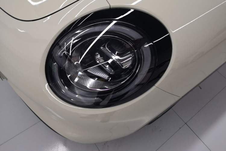 Used Wuling Bingo Pro 2026 Model 403km Flagship Edition Left Front Headlight