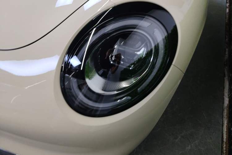 Used Wuling Bingo Pro 2026 Model 403km Flagship Edition Left Front Headlight