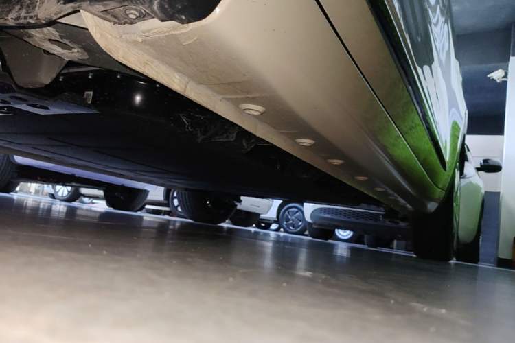 Used Wuling Bingo Pro 2026 Model 403km Flagship Edition Left Side Sill