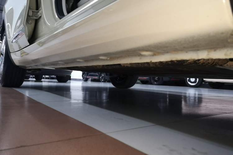 Used Wuling Bingo Pro 2026 Model 403km Flagship Edition Right Side Sill